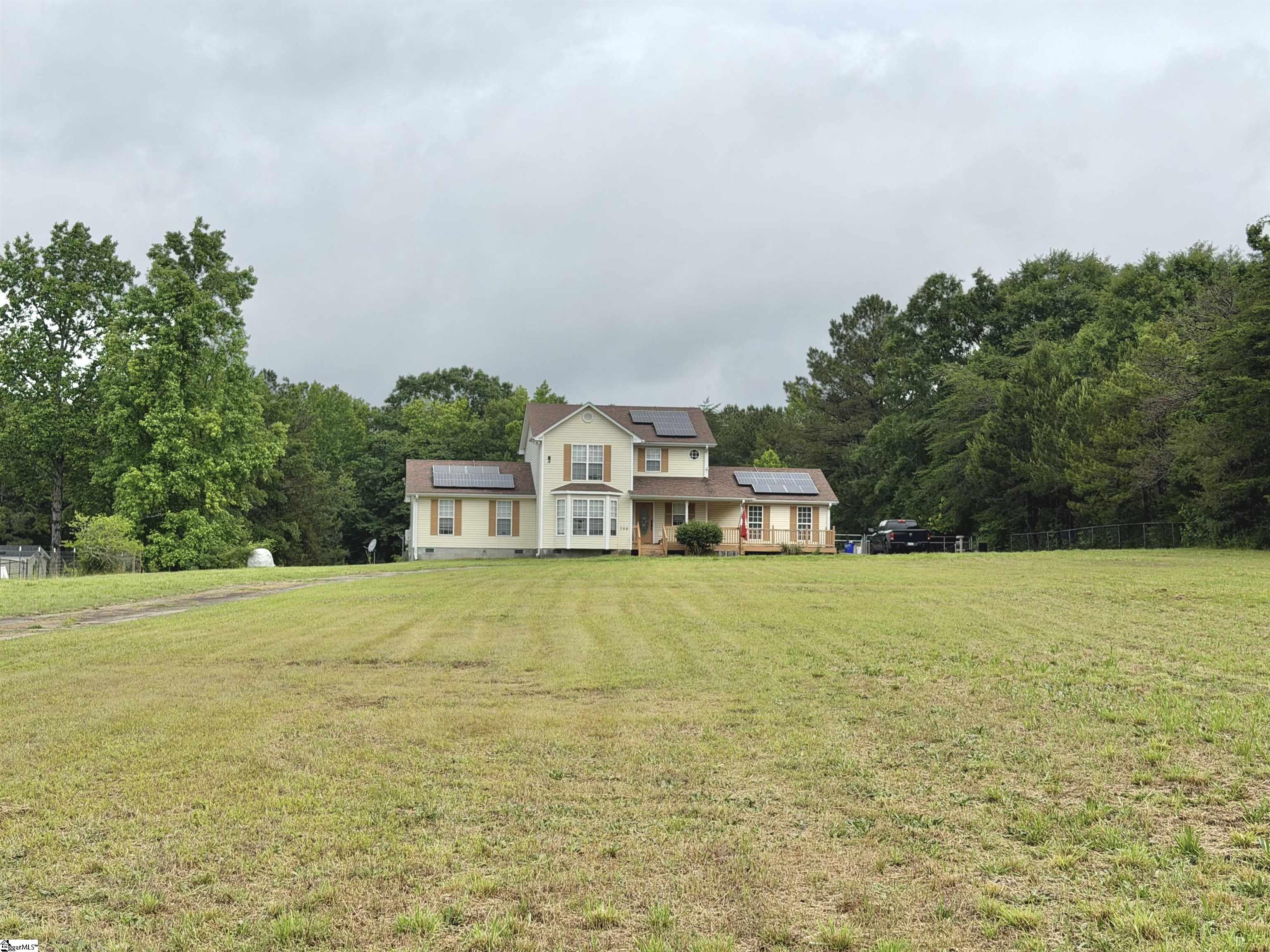 588 Douglas Road — photo