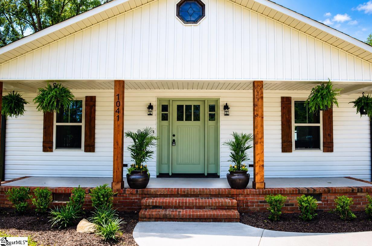 1041 Motlow School Road — photo