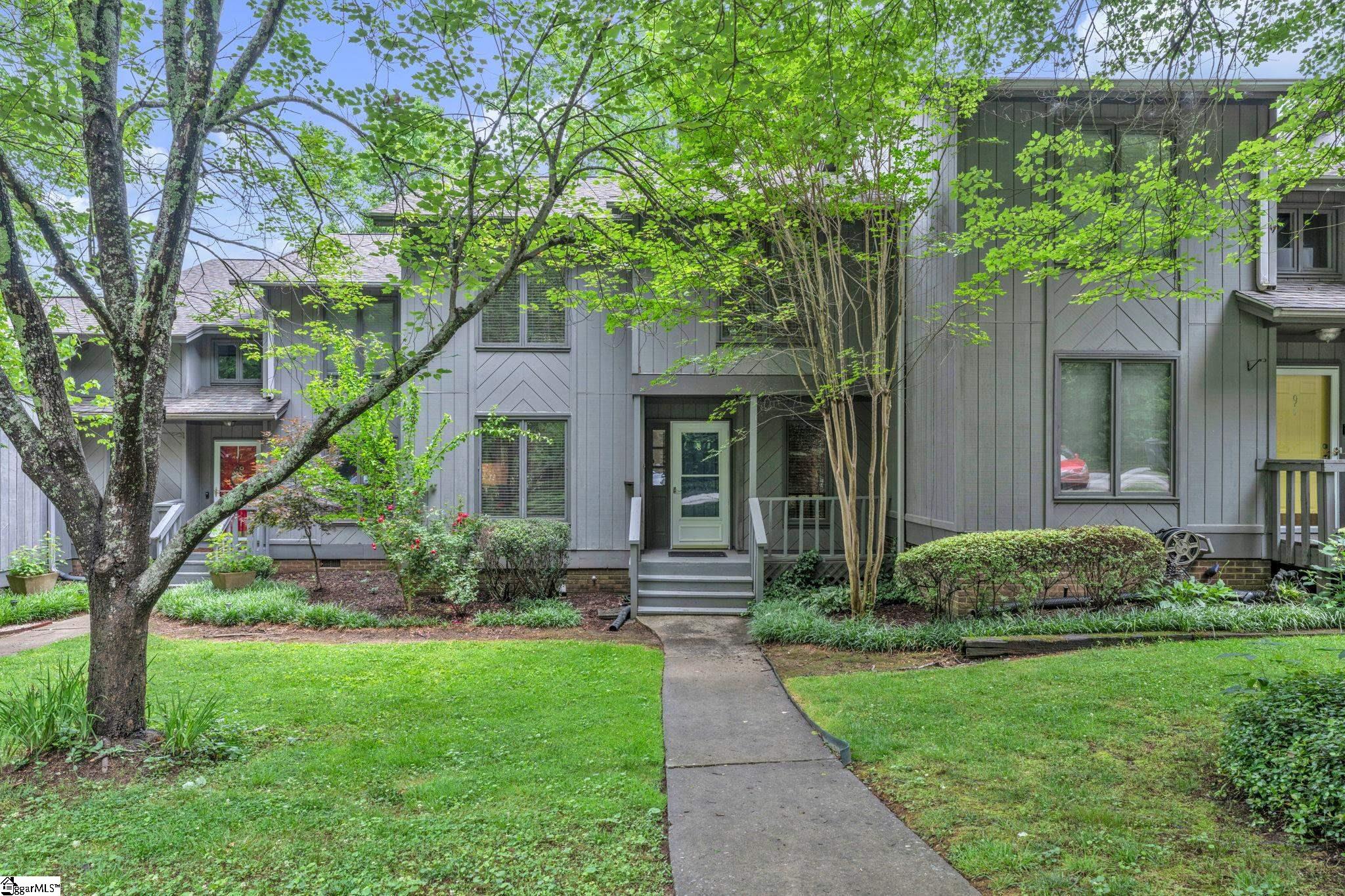 8 Graystone Way — photo