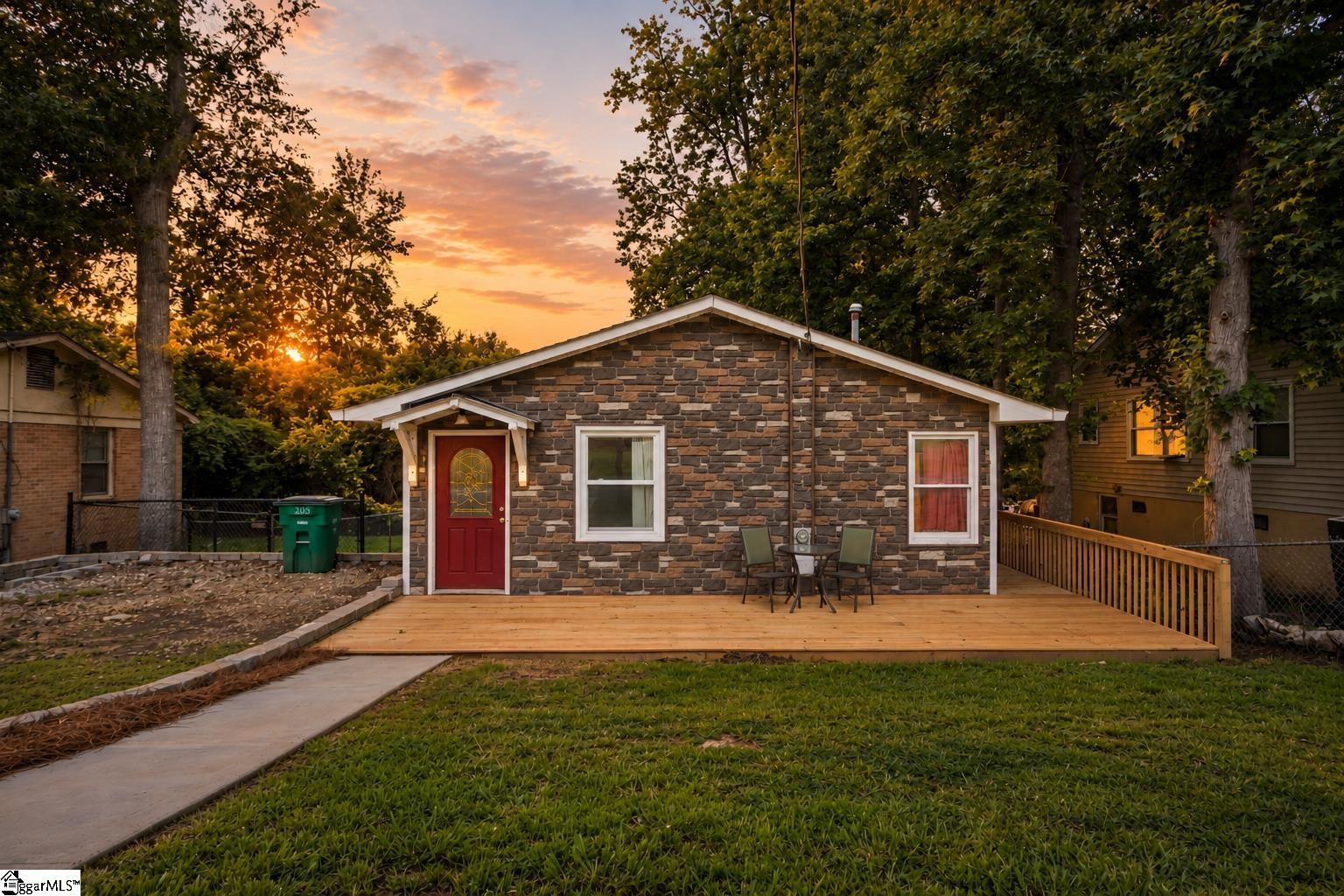 203 Shands Street — photo
