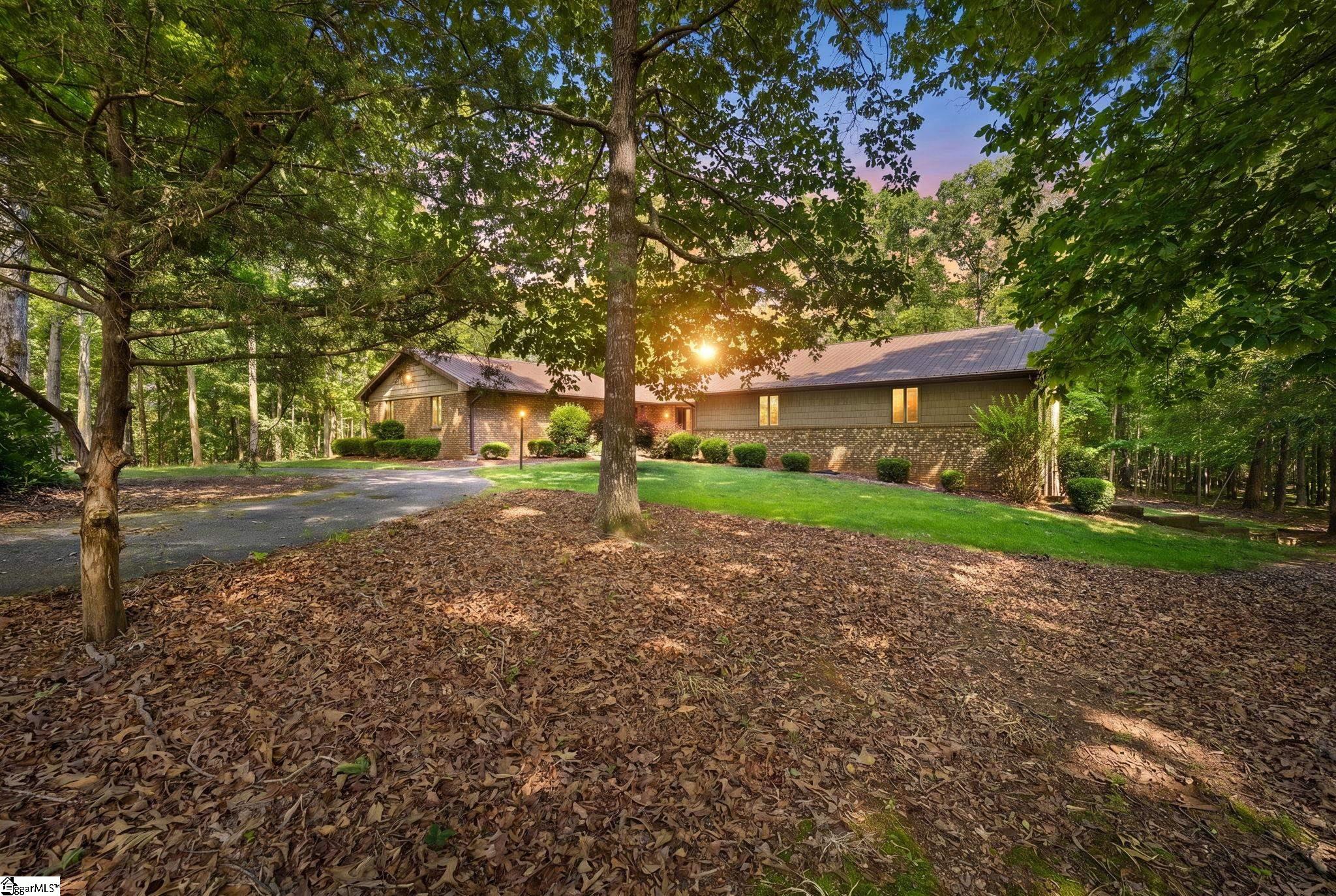 620 Walnut Grove Road — photo