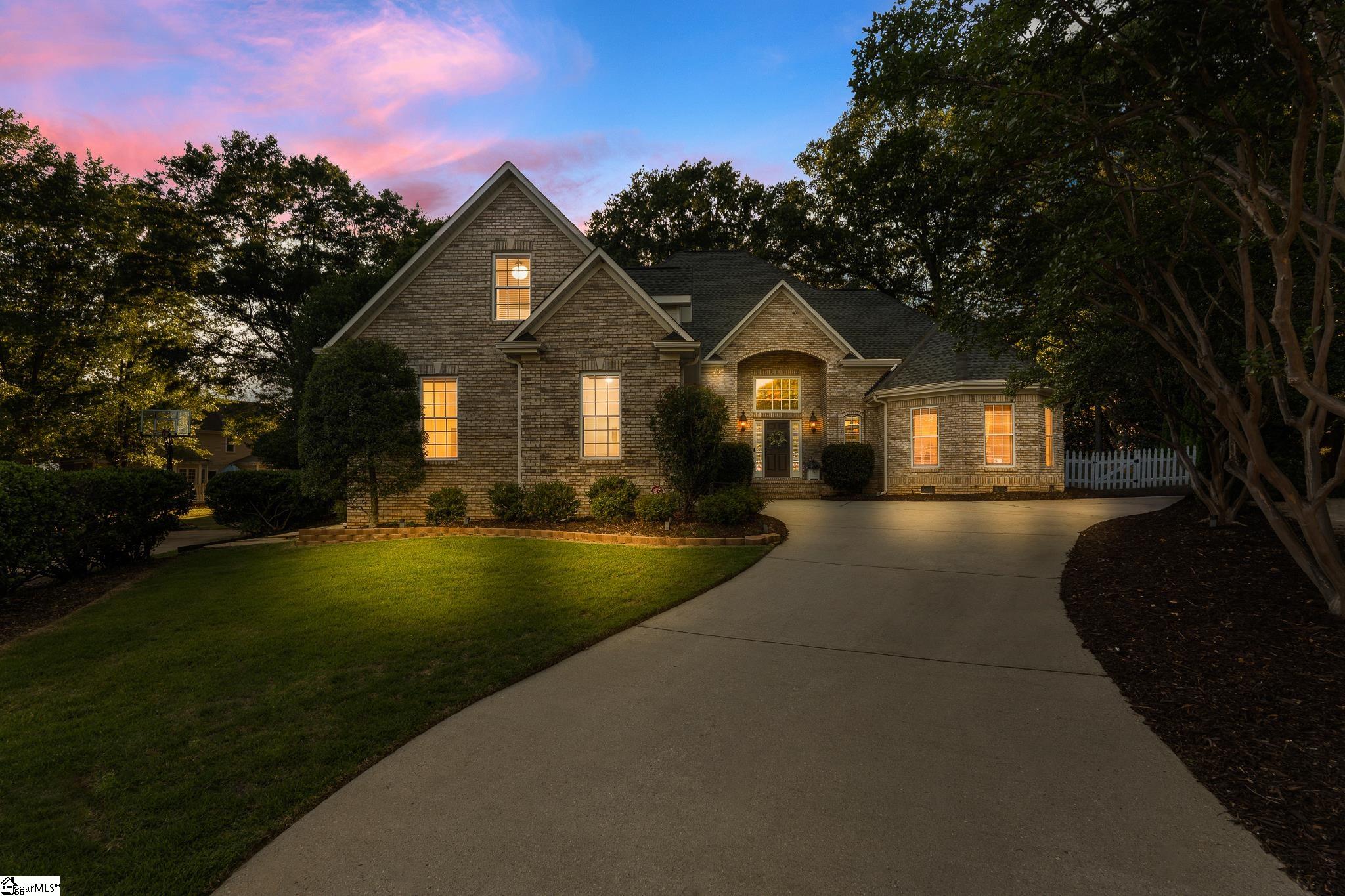5 Cupola Court — photo