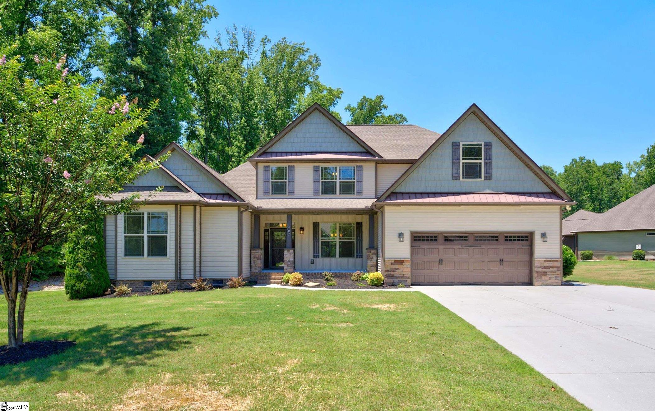407 Oak Ridge Place — photo