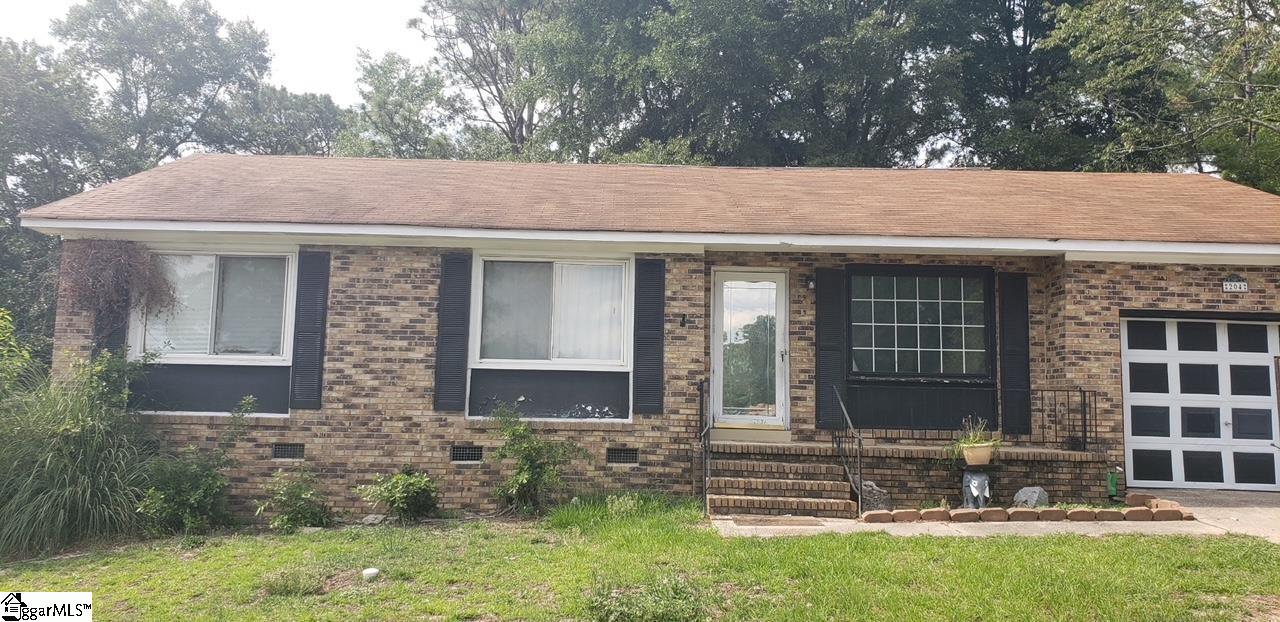 204 Harwood Drive — photo