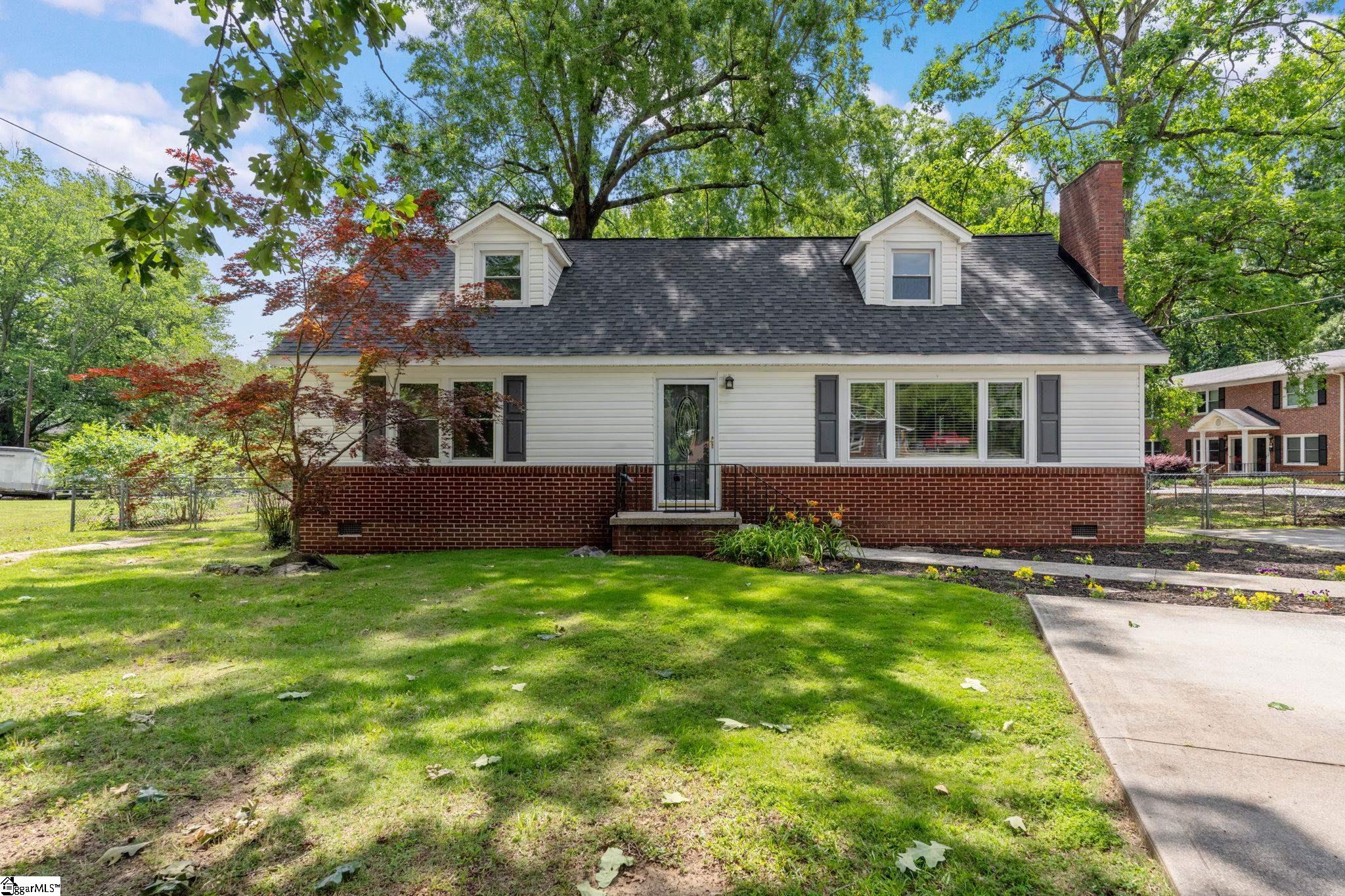 3104 Edwards Road — photo