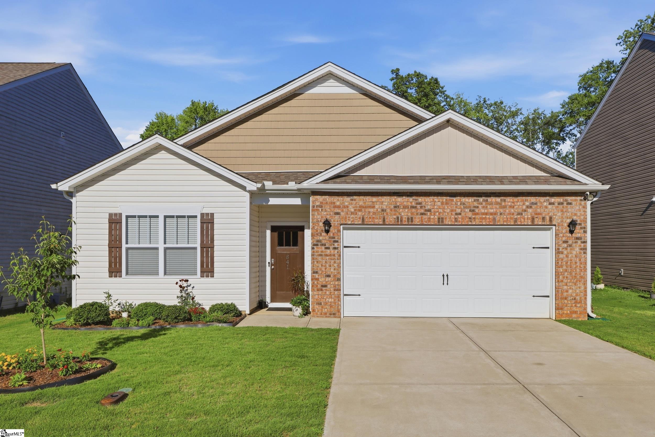 841 Honeybush Drive — photo