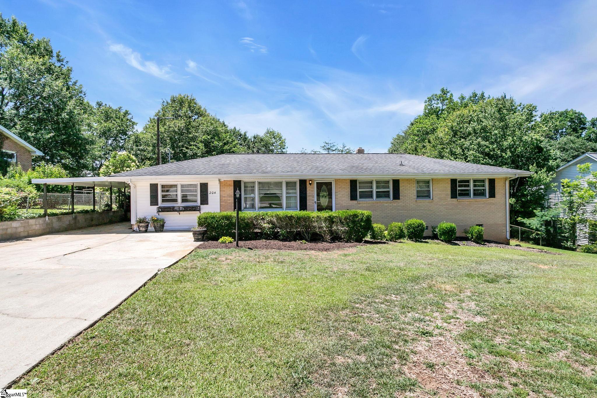 204 Parkdale Drive — photo