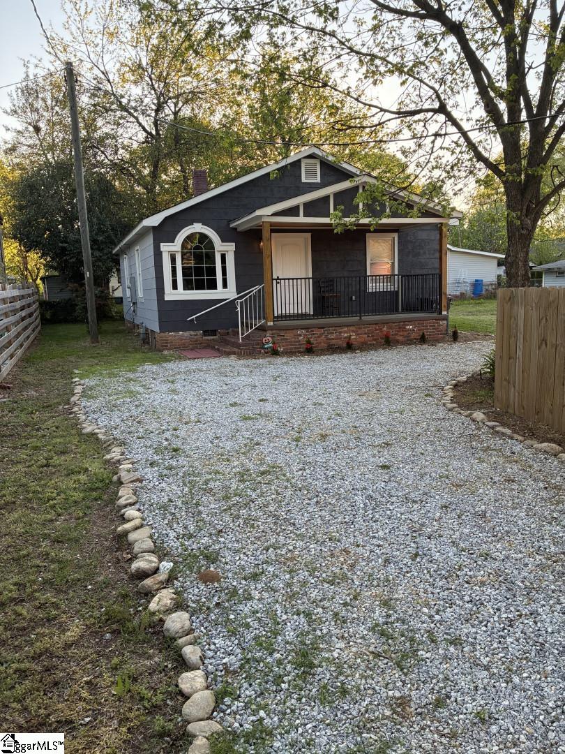 9 a Looper Street — photo