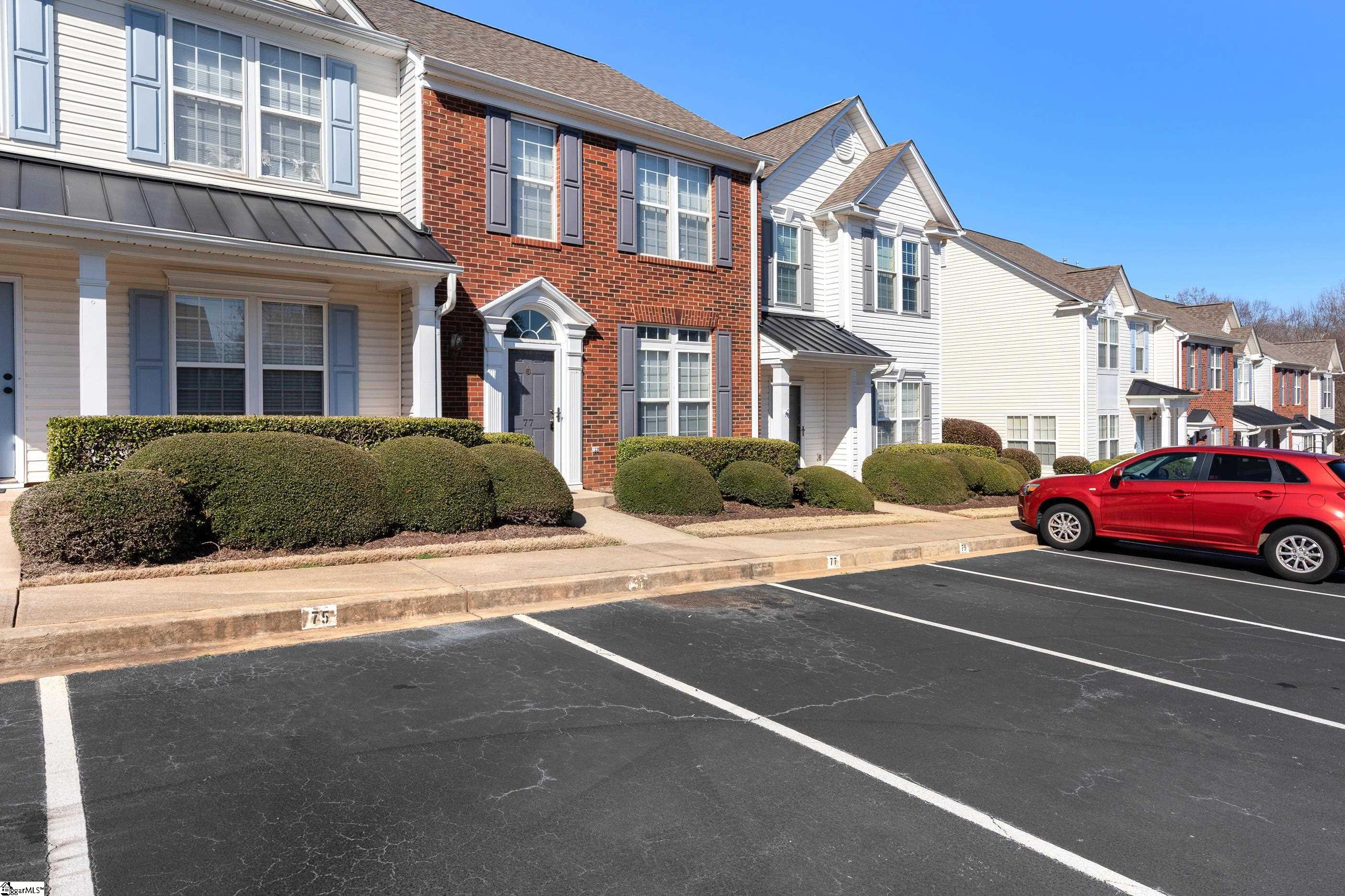 77 Spring Crossing Circle — photo