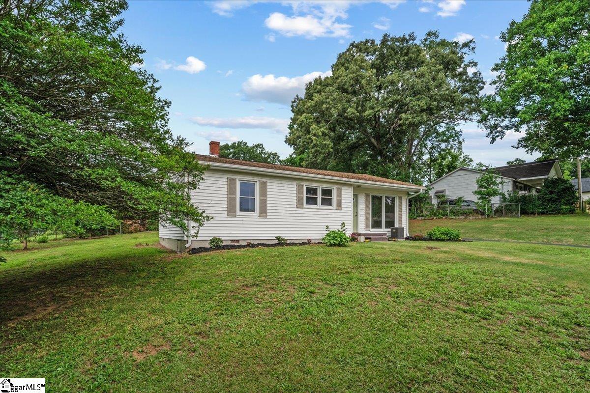 108 Valley Drive — photo