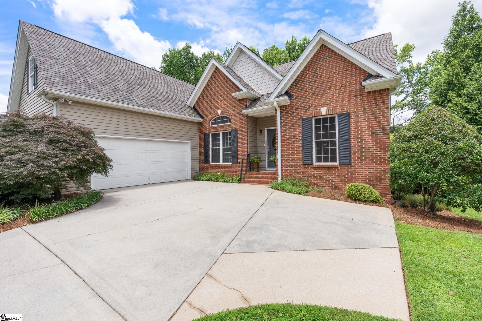 16 Shannon Ridge Court — photo