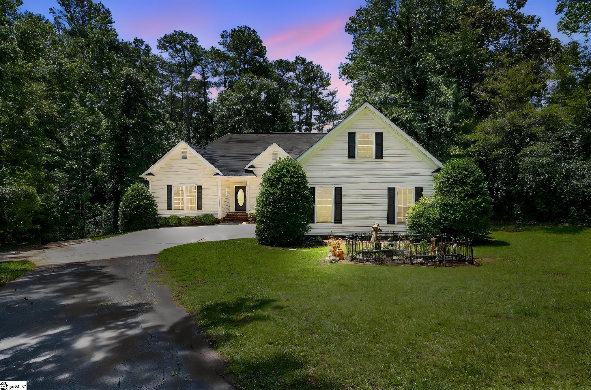 1017 Cove Circle — photo