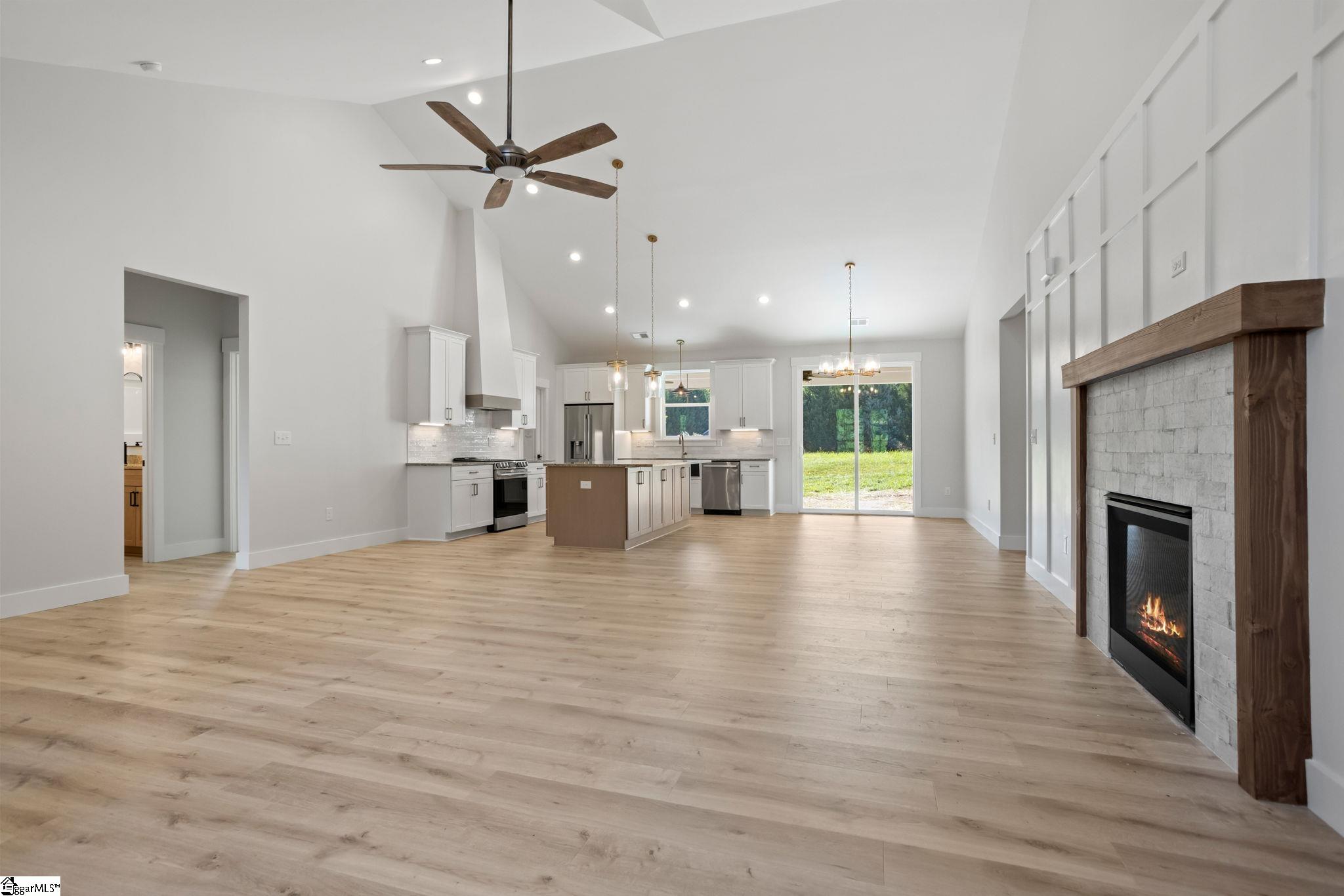 369 Pine Drive, Greer, SC 29651 — photo 2