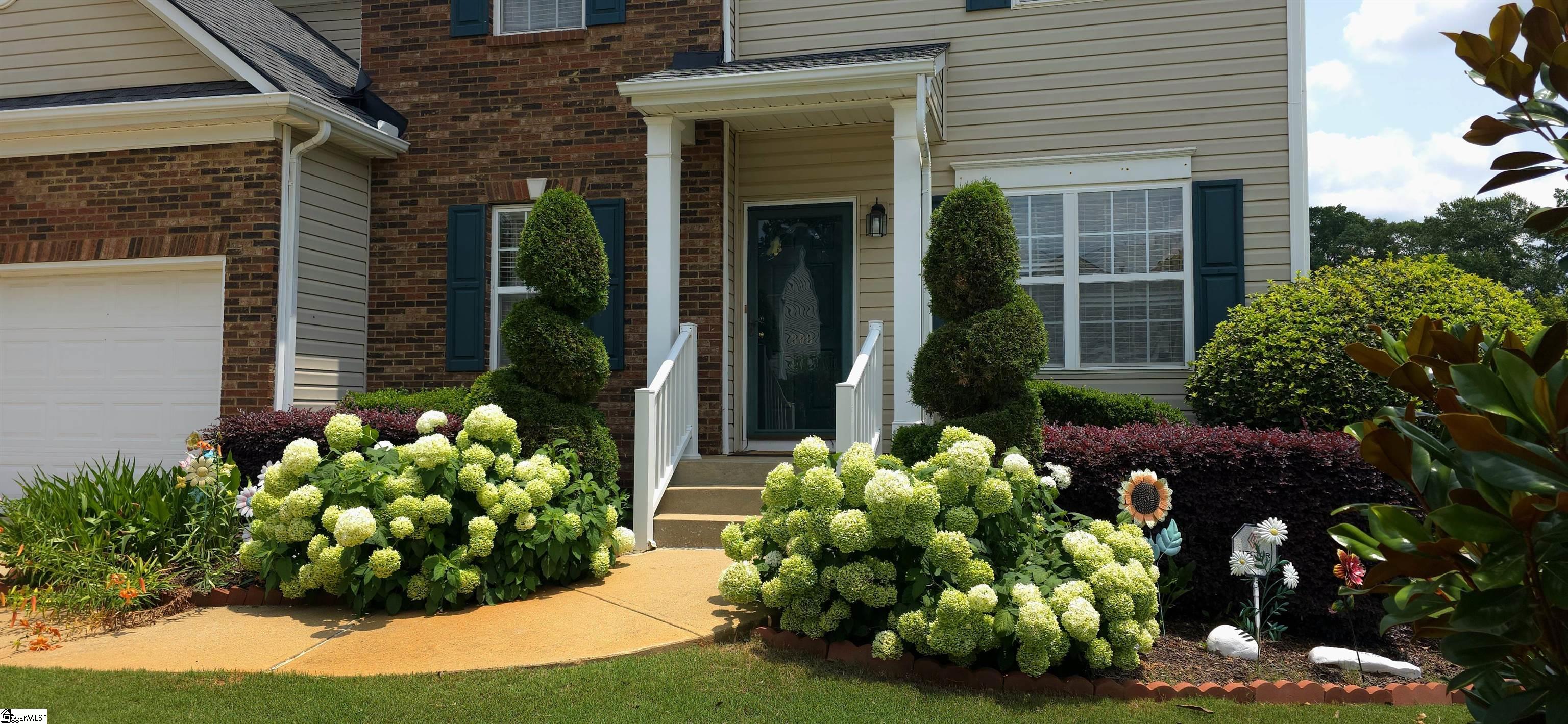 Home in Greenville, SC 29605 — photo 2