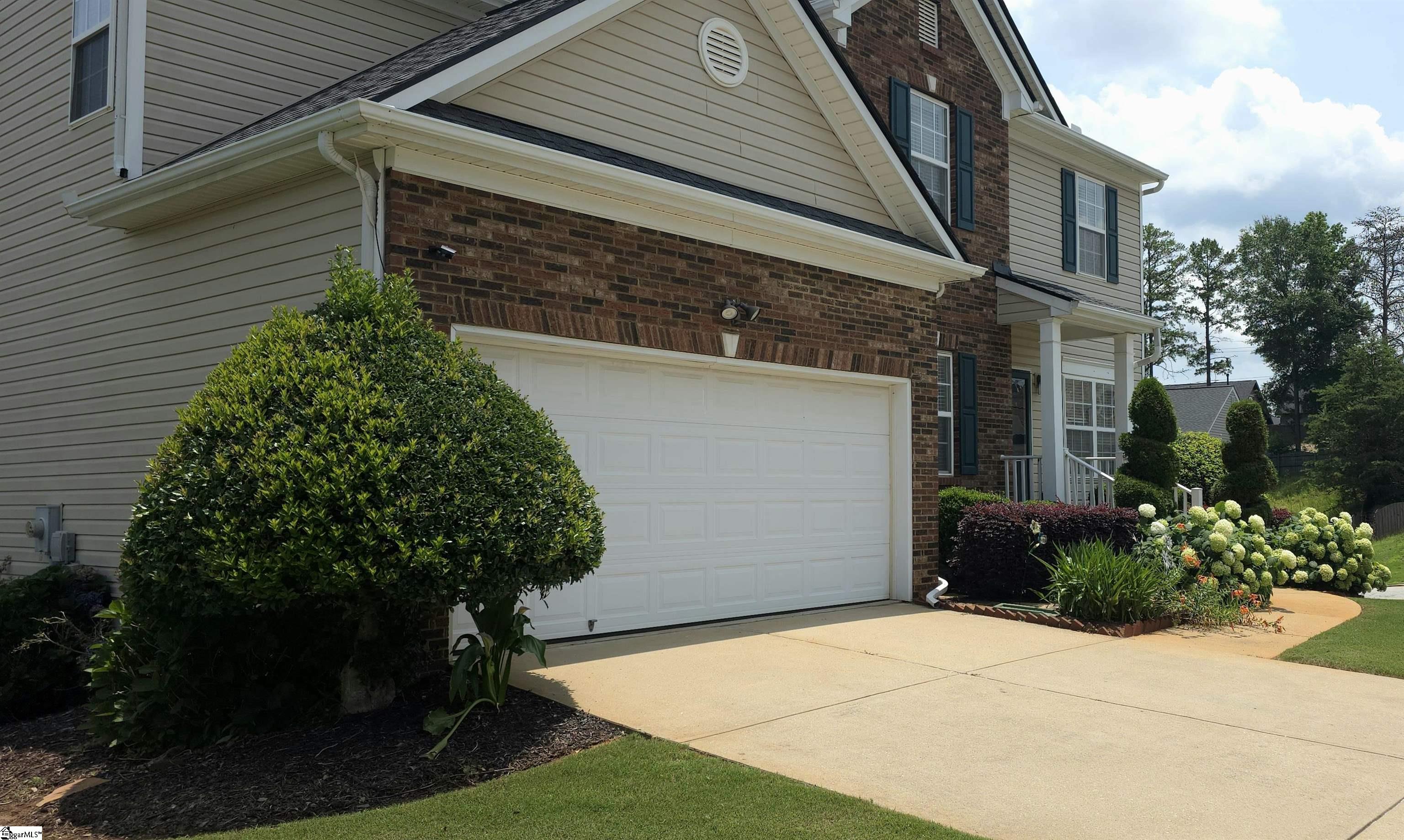 Home in Greenville, SC 29605 — photo 3