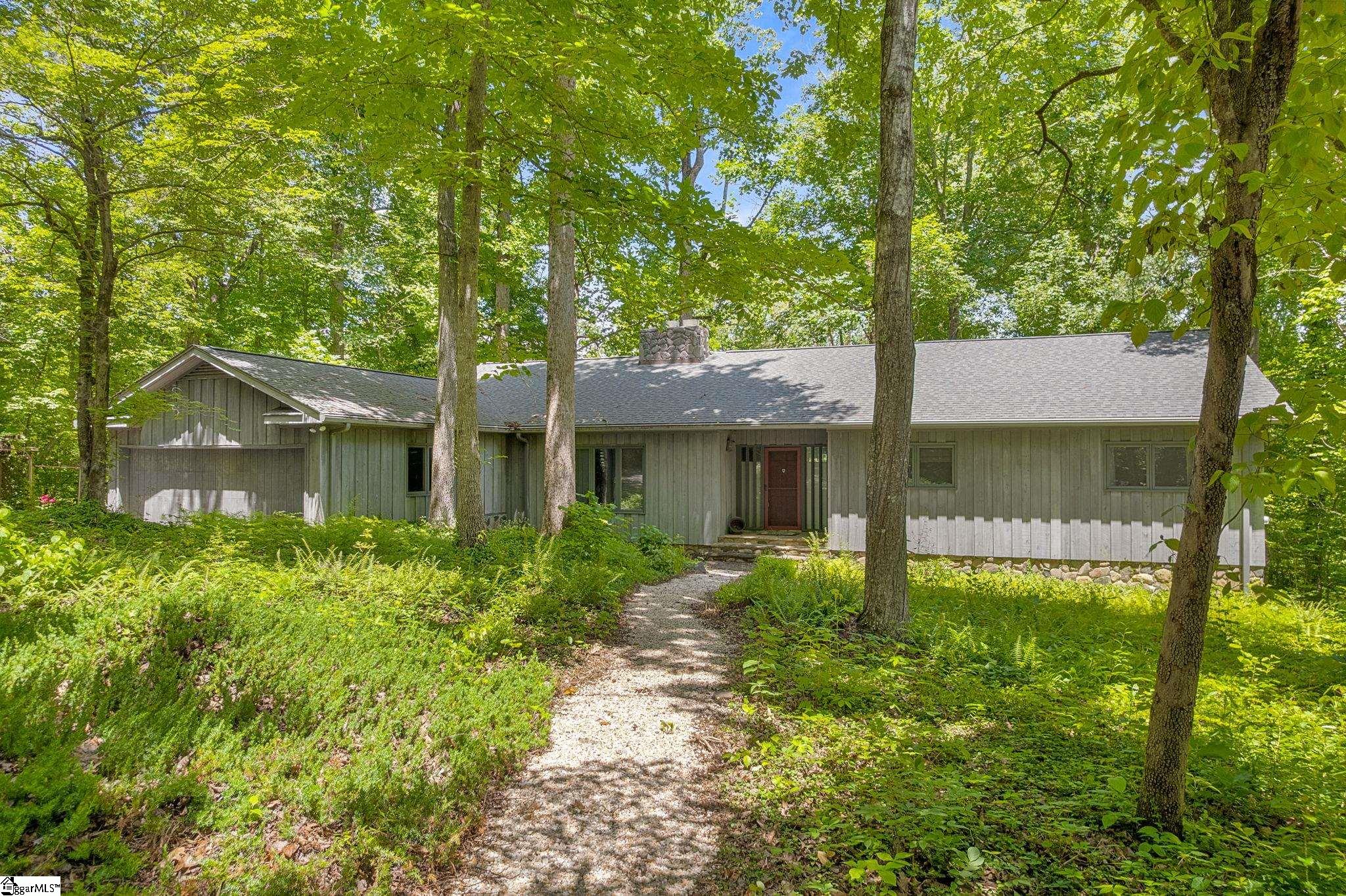 2109 Moorefield Memorial Highway — photo