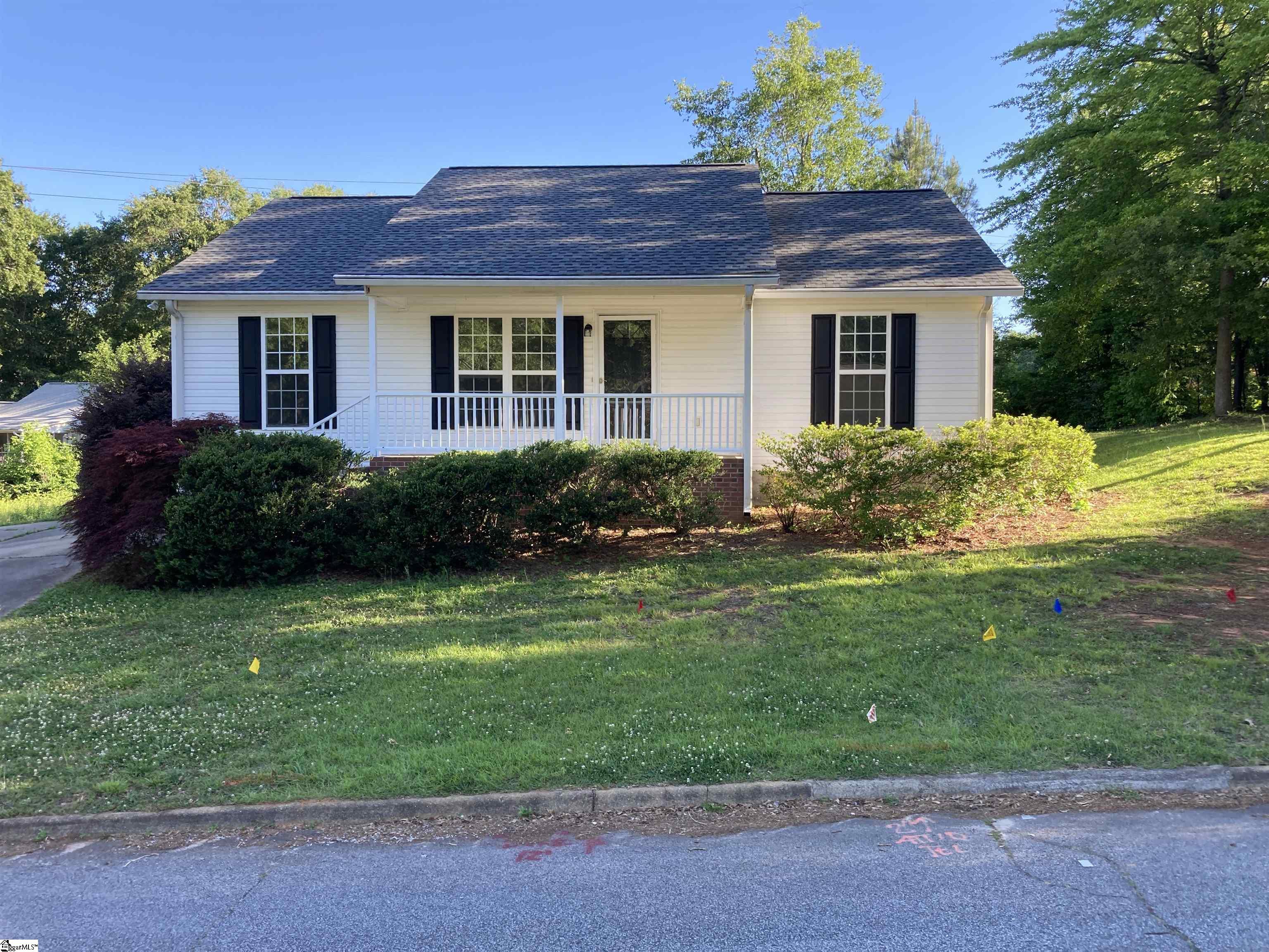 110 Poplar Creek Drive — photo