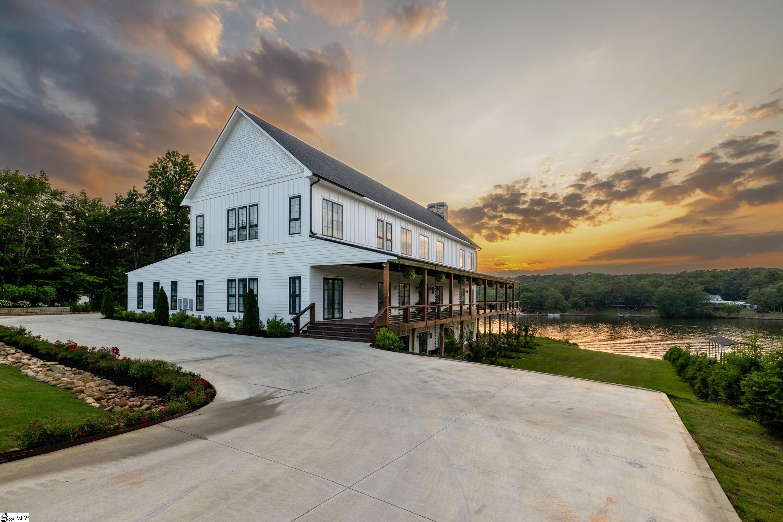126 Clearview Drive — photo