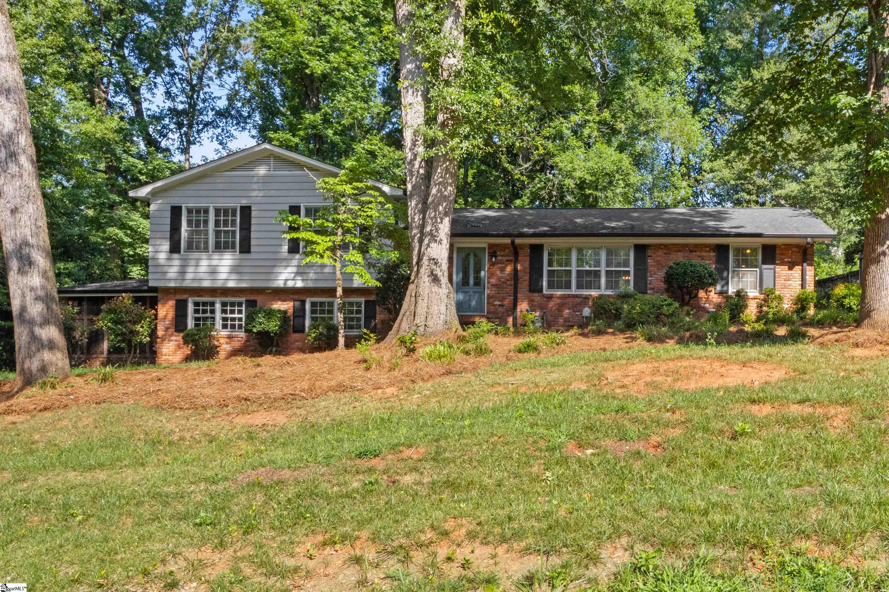 295 Fairlane Drive — photo