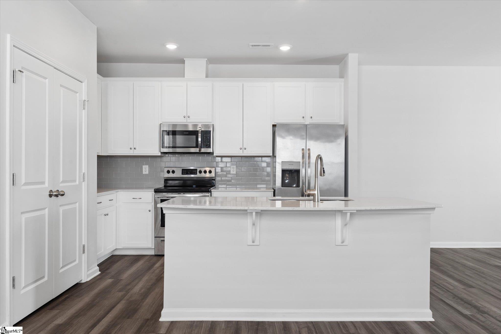 299 E Compass Way, Easley, SC 29640 — photo 3