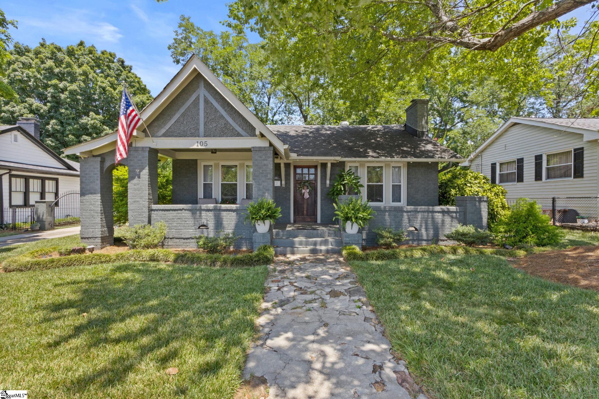 105 E Blue Ridge Drive — photo