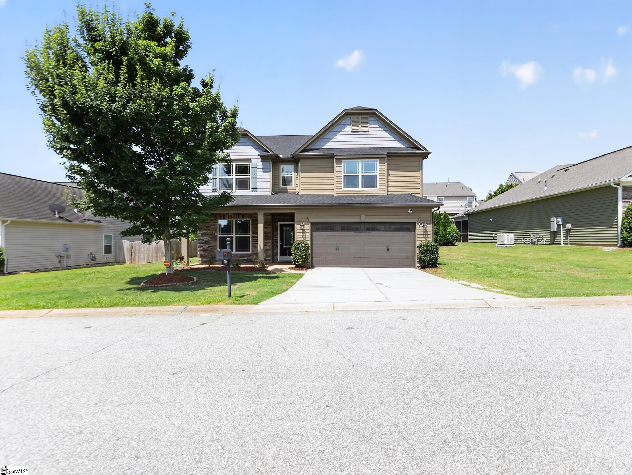 216 William Seth Court — photo
