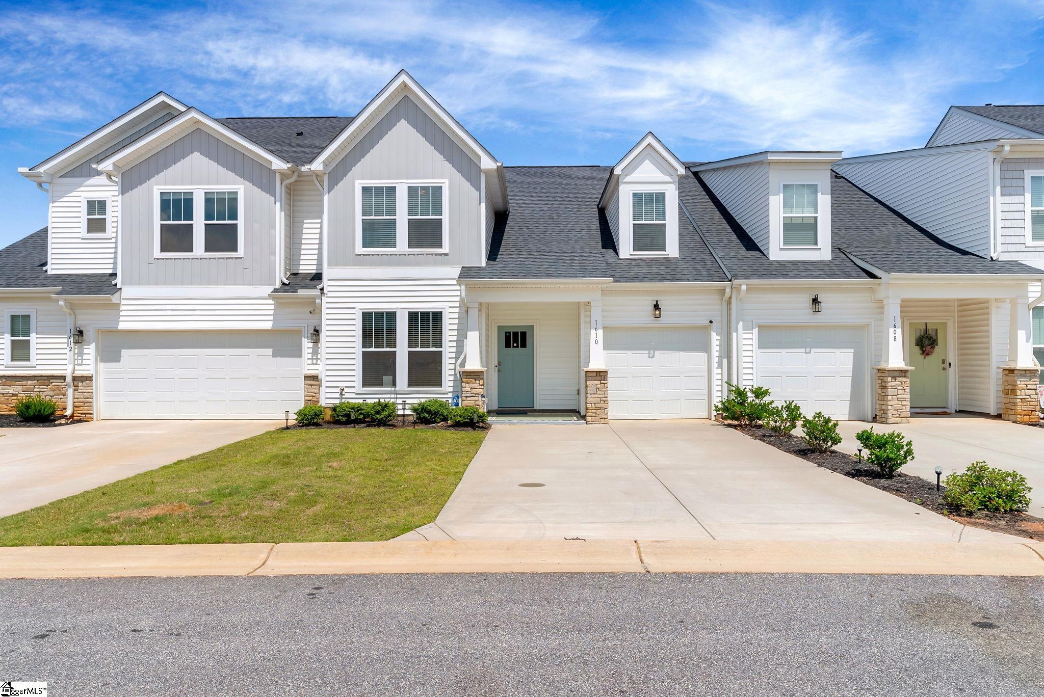 1610 Chelmsford Court — photo