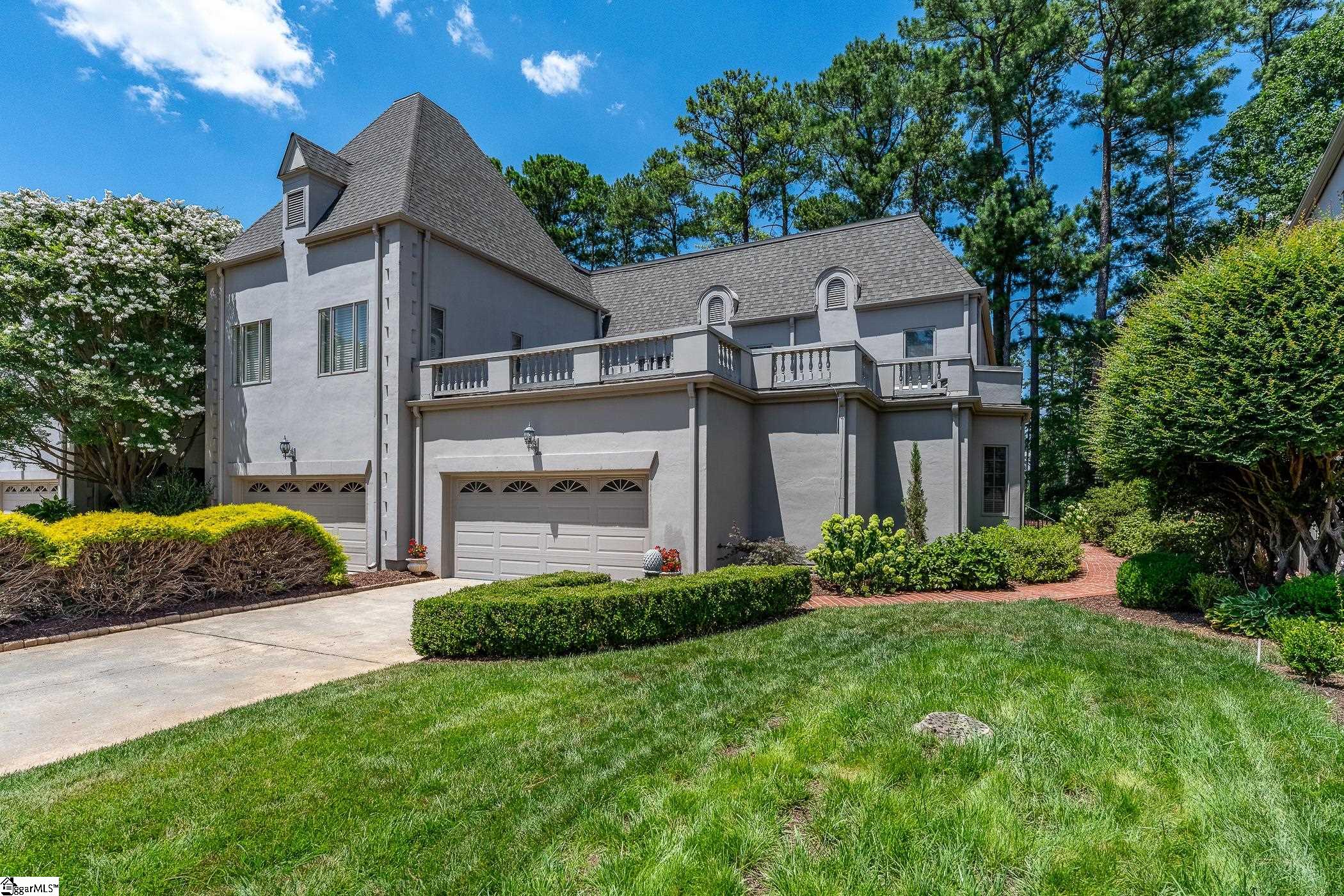 226 Castellan Drive — photo