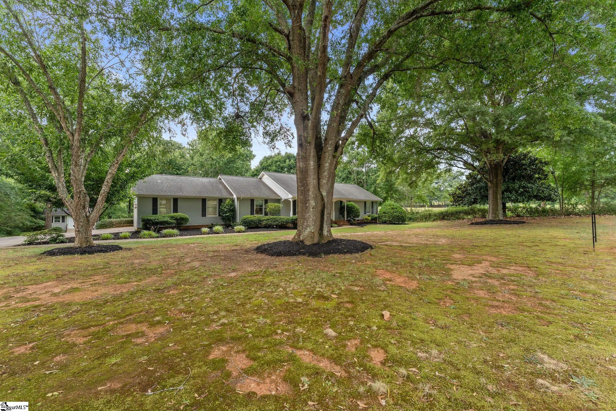 1014 E Queen Street, Pendleton, SC 29670 — photo 3