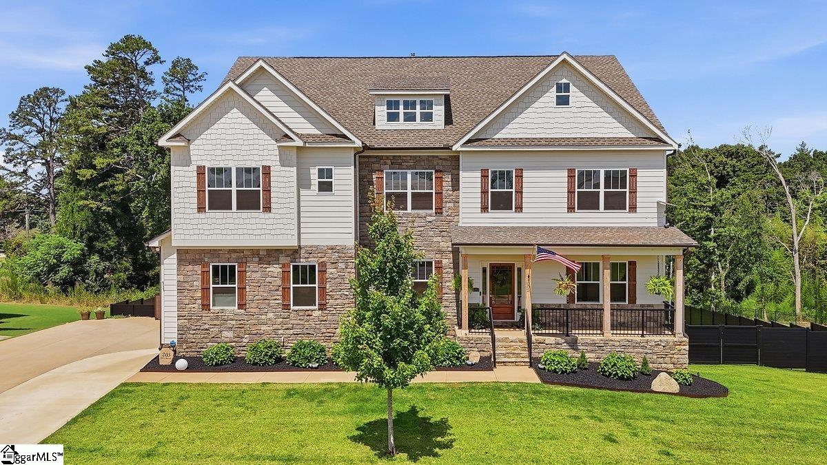 203 Holly Branch Road — photo