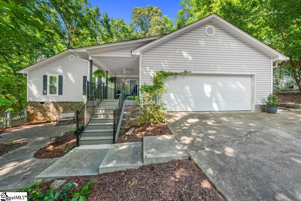 1303 S Arrowhead Drive — photo