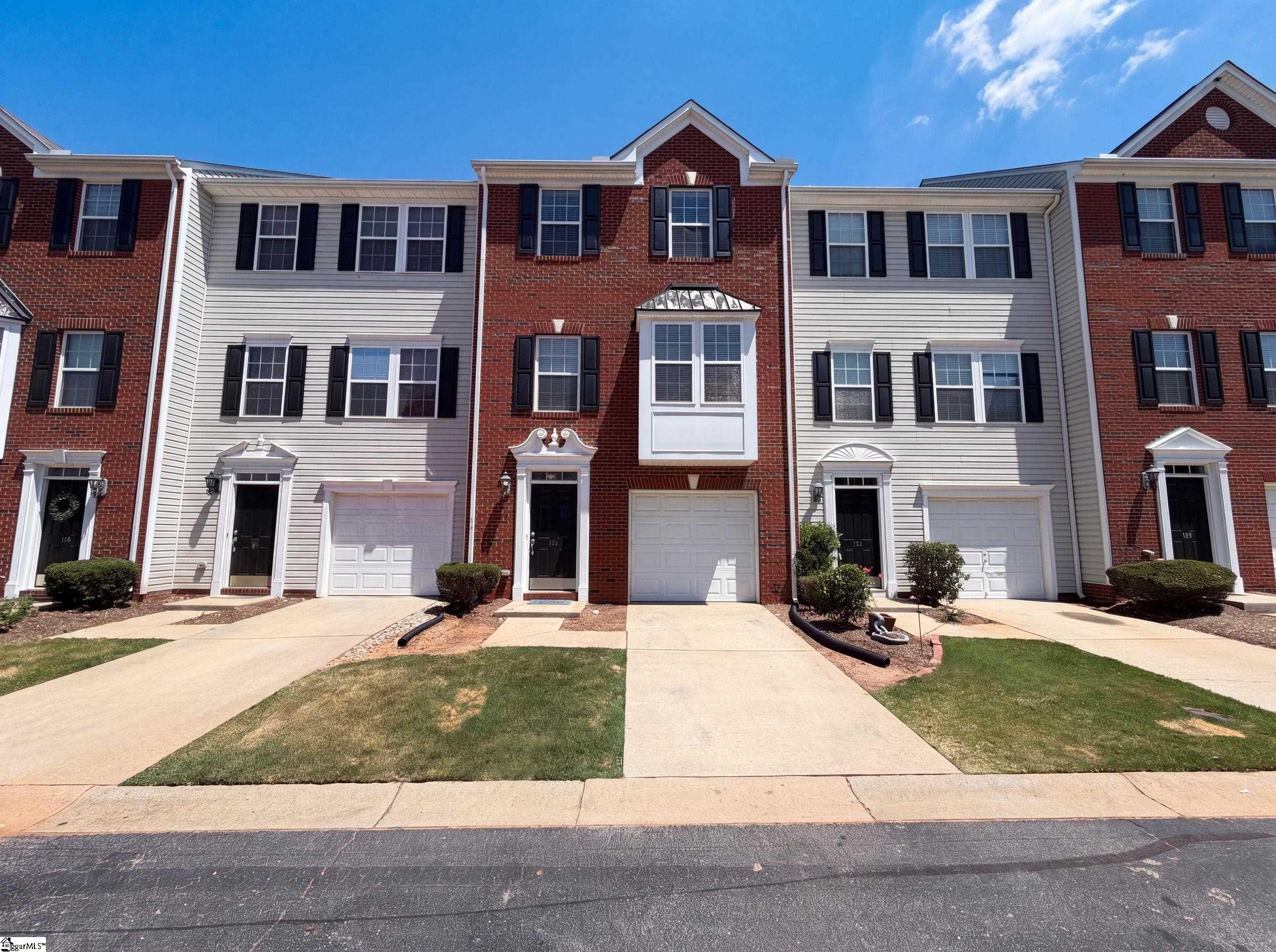 104 Sylvan Oak Way — photo