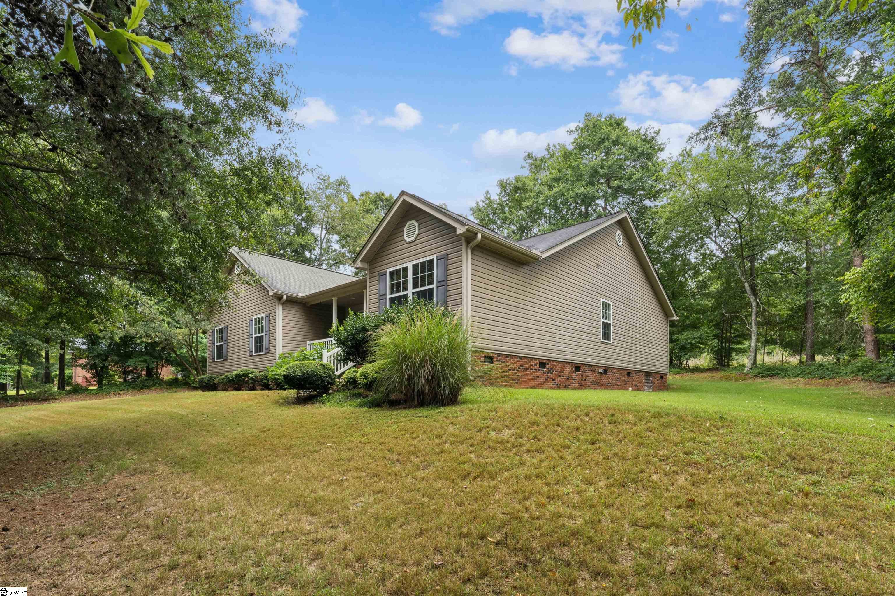 113 Valley Drive — photo