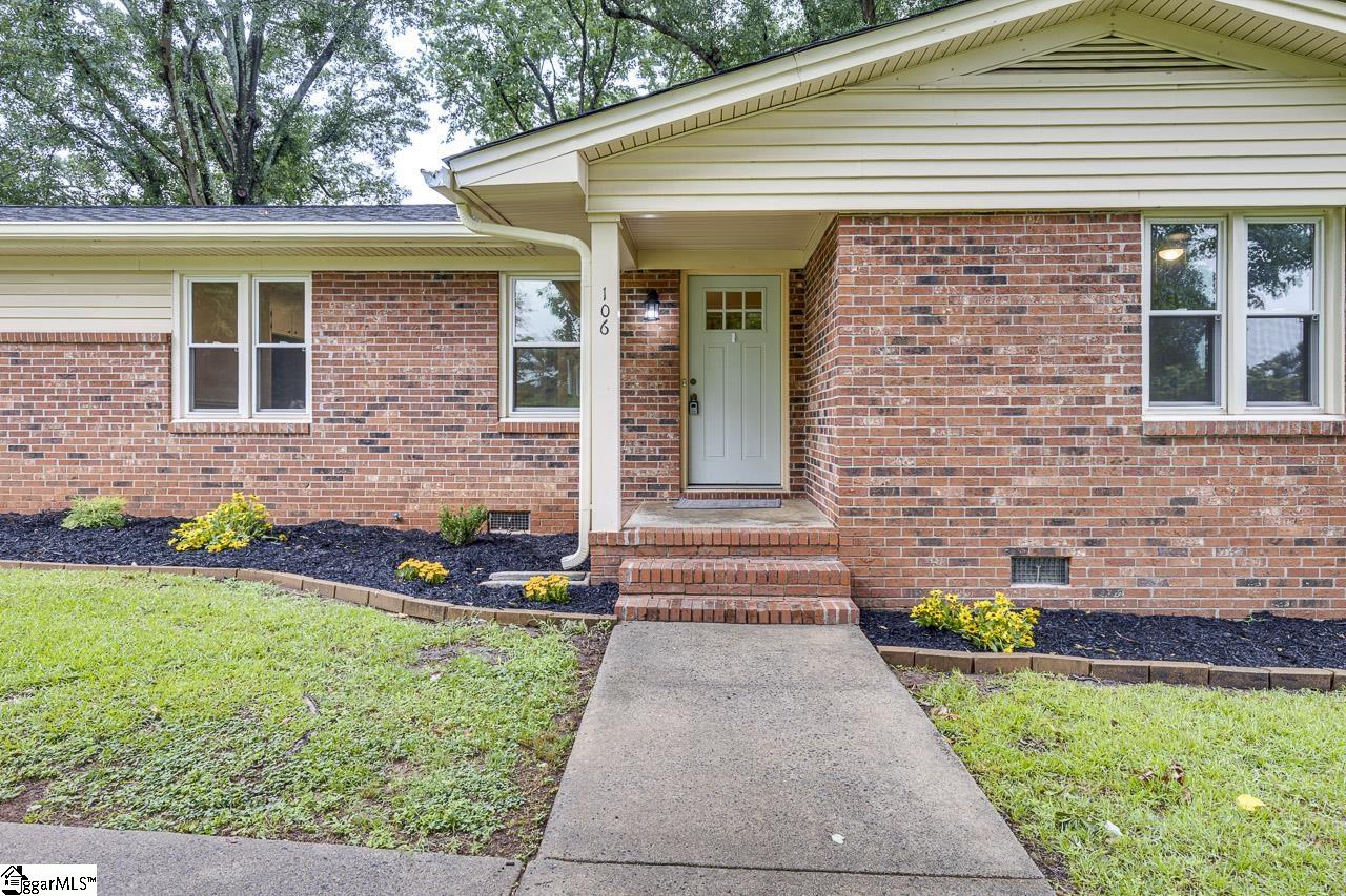 106 Roebuck Drive — photo