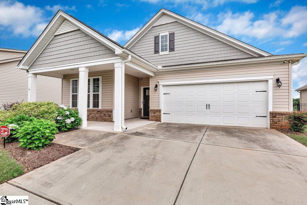 123 Cypress Hollow Drive — photo