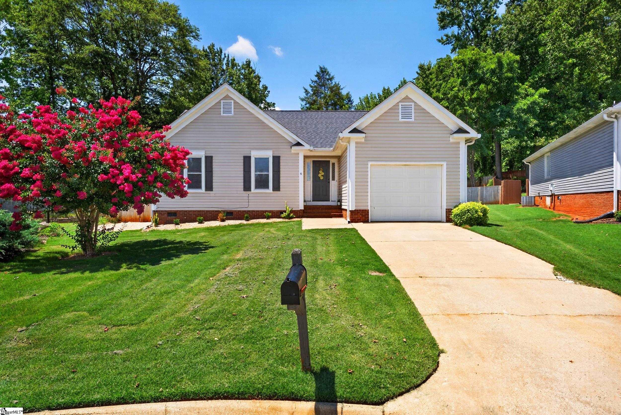 6 Mountain Trace Court — photo