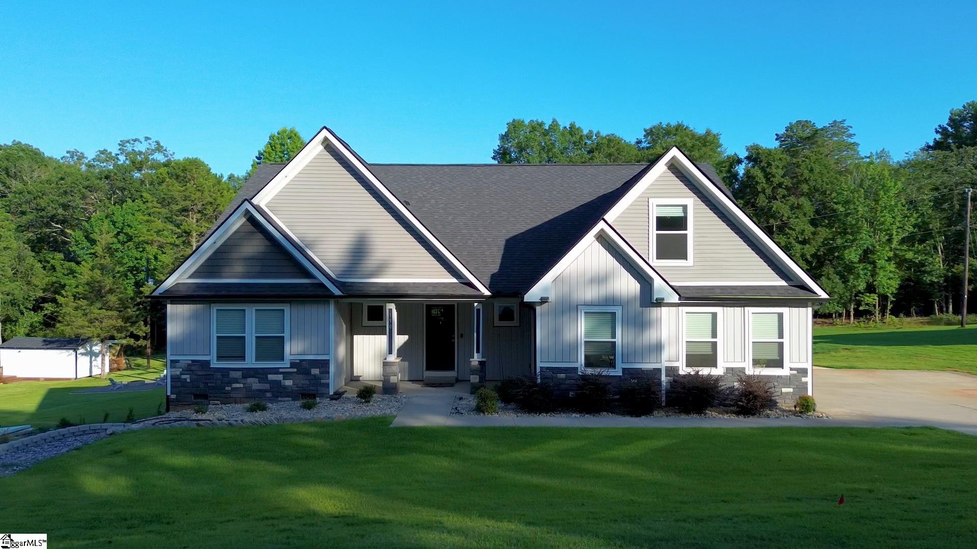 190 Eastberrys Creek Drive — photo