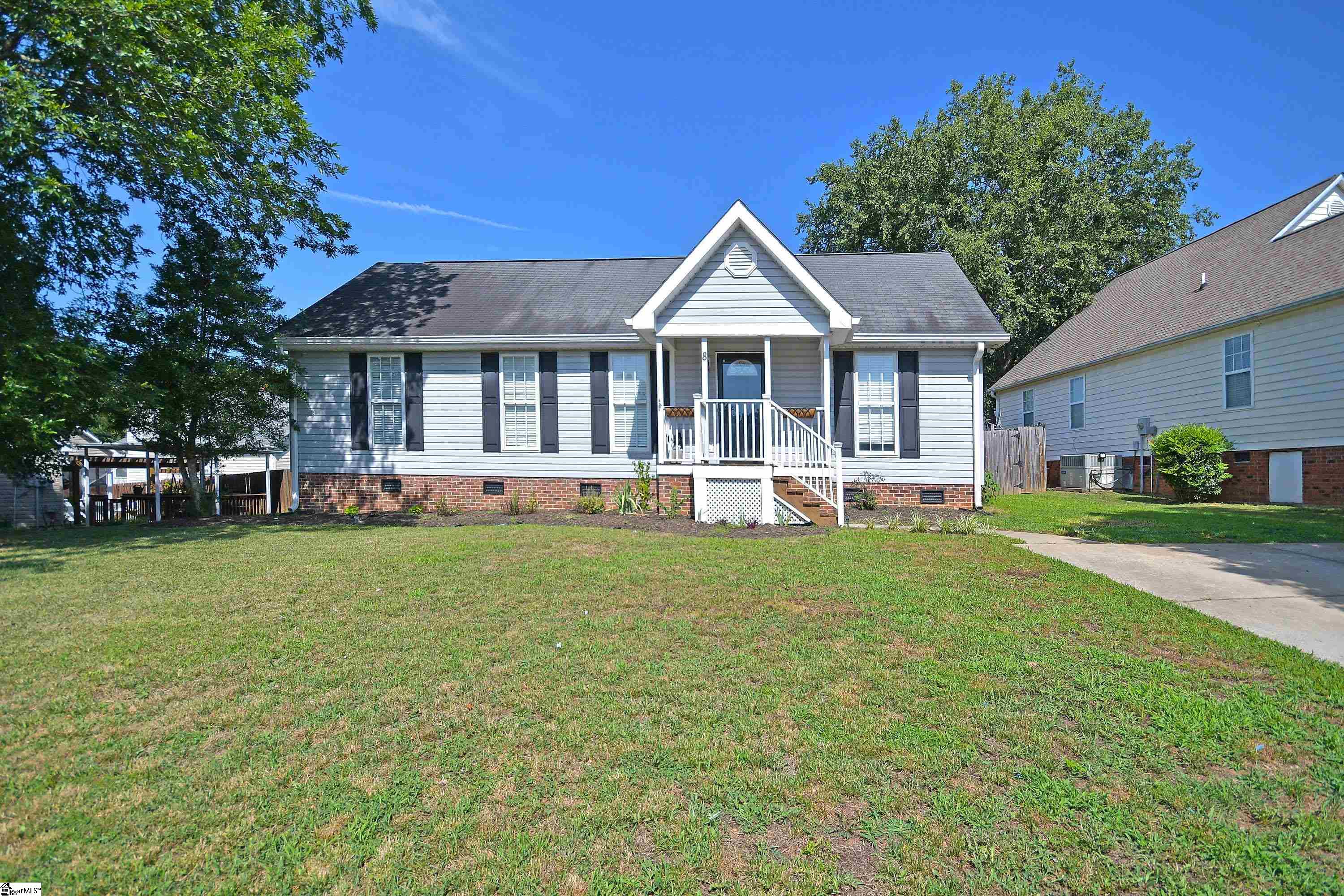 8 Montvale Drive — photo