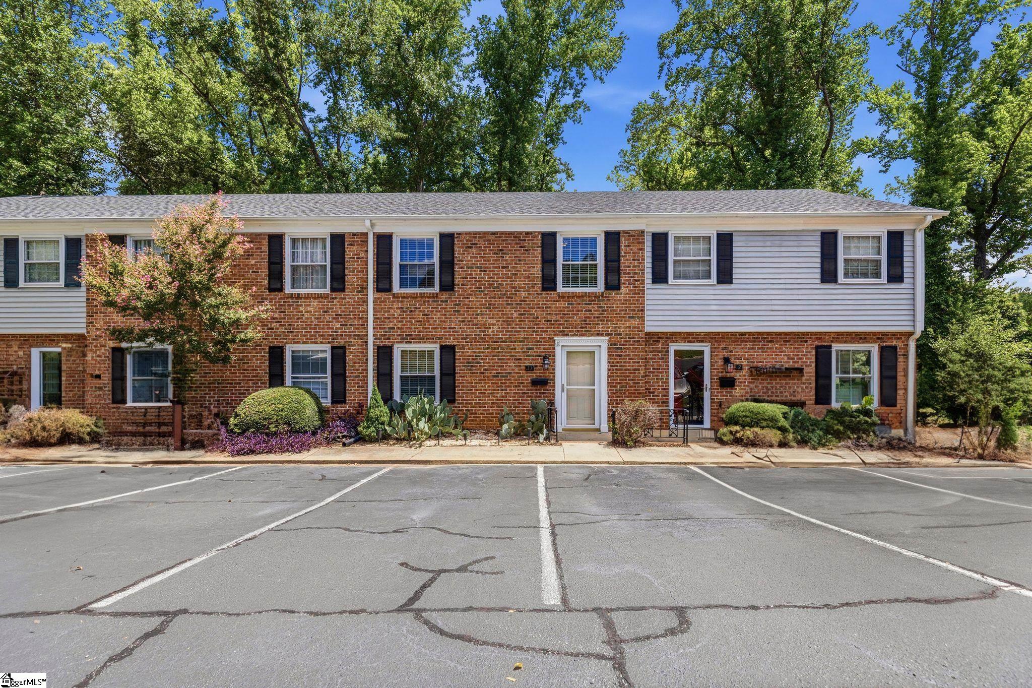 815 Edwards Road Unit 10 — photo