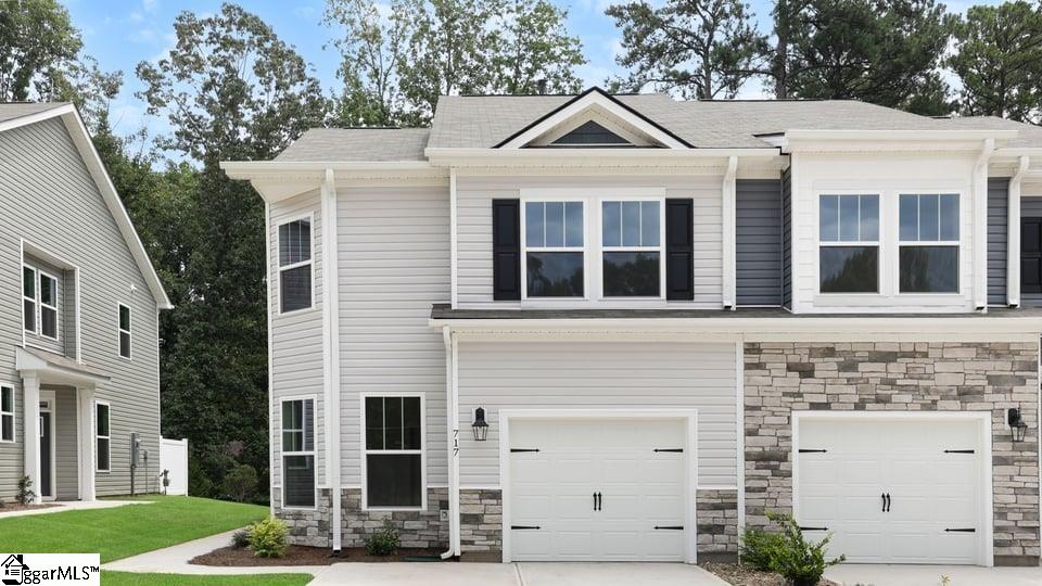 717 Lesbury Lane — photo