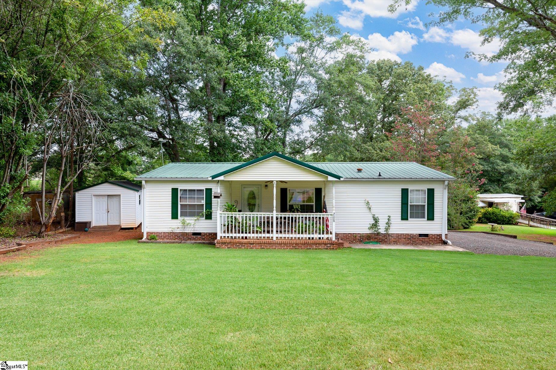 208 Brentwood Circle — photo