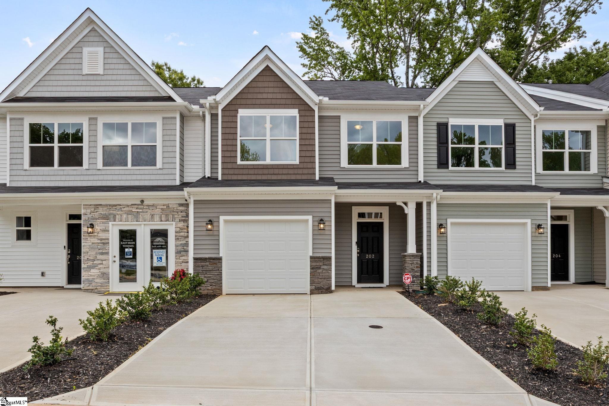 202 Spartina Court — photo