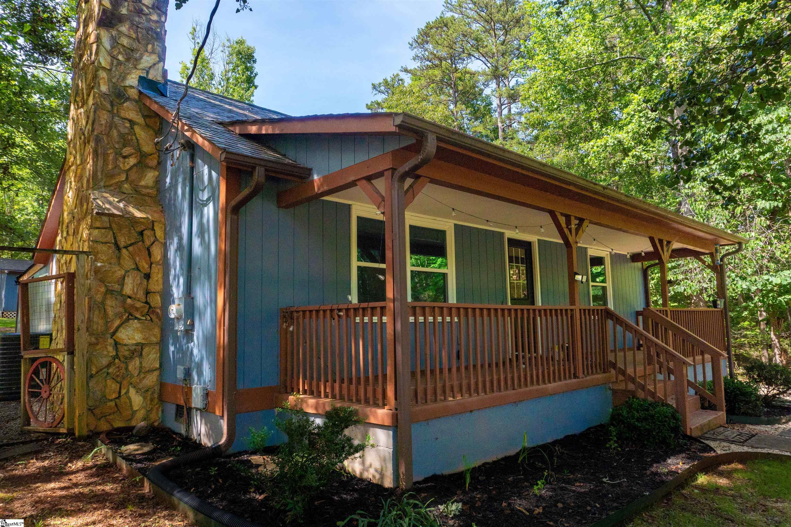 206 Pecan Drive — photo