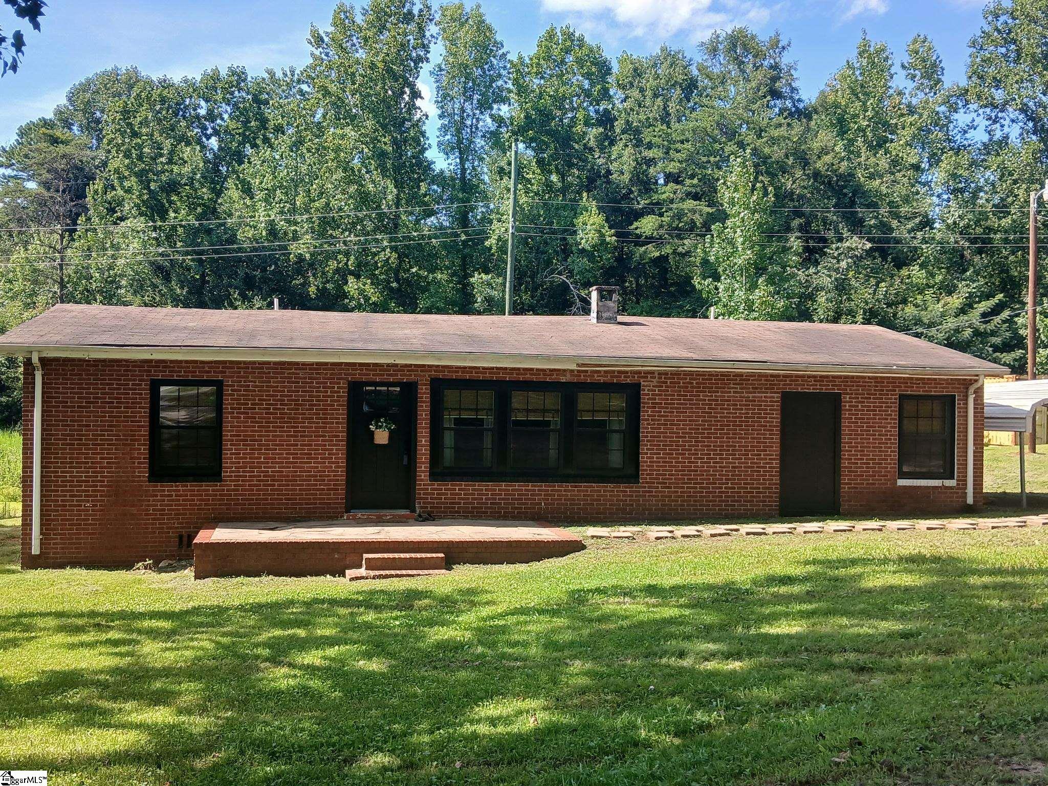 10774 Highway 11 — photo
