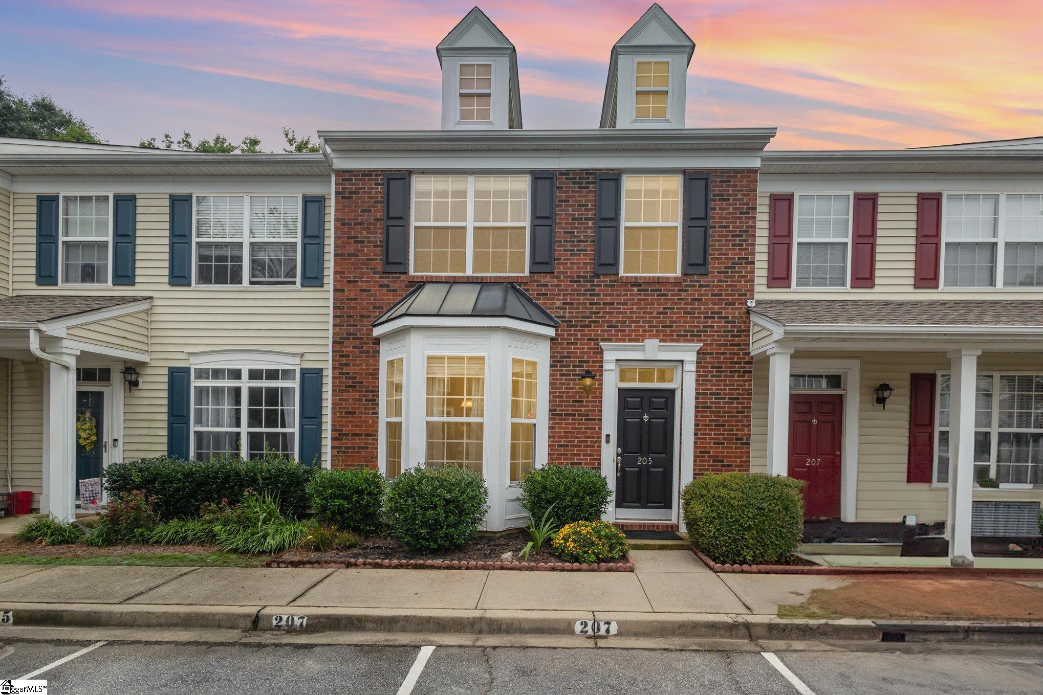 205 Bedwin Court — photo