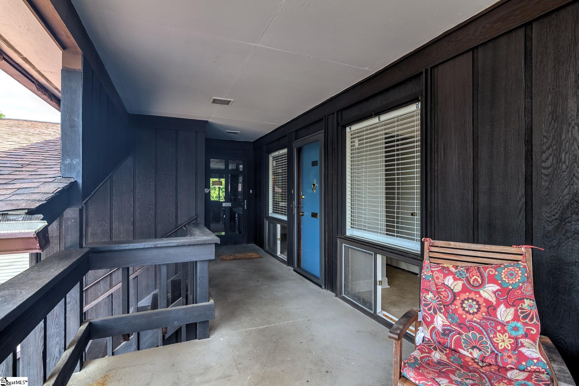 311 W Earle Street — photo