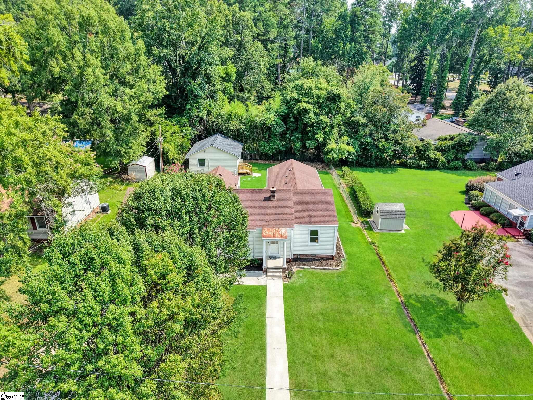 207 Elm Street — photo
