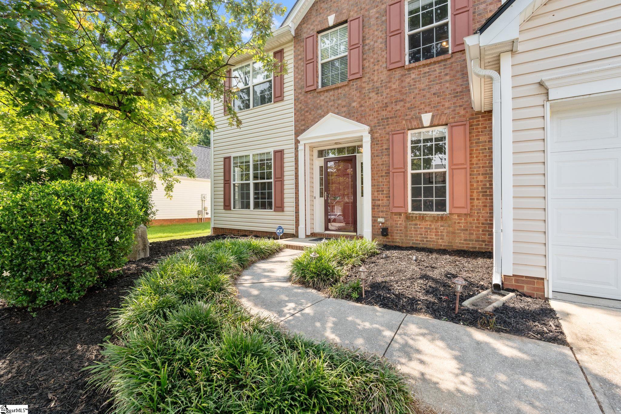 194 Birkhall Circle — photo