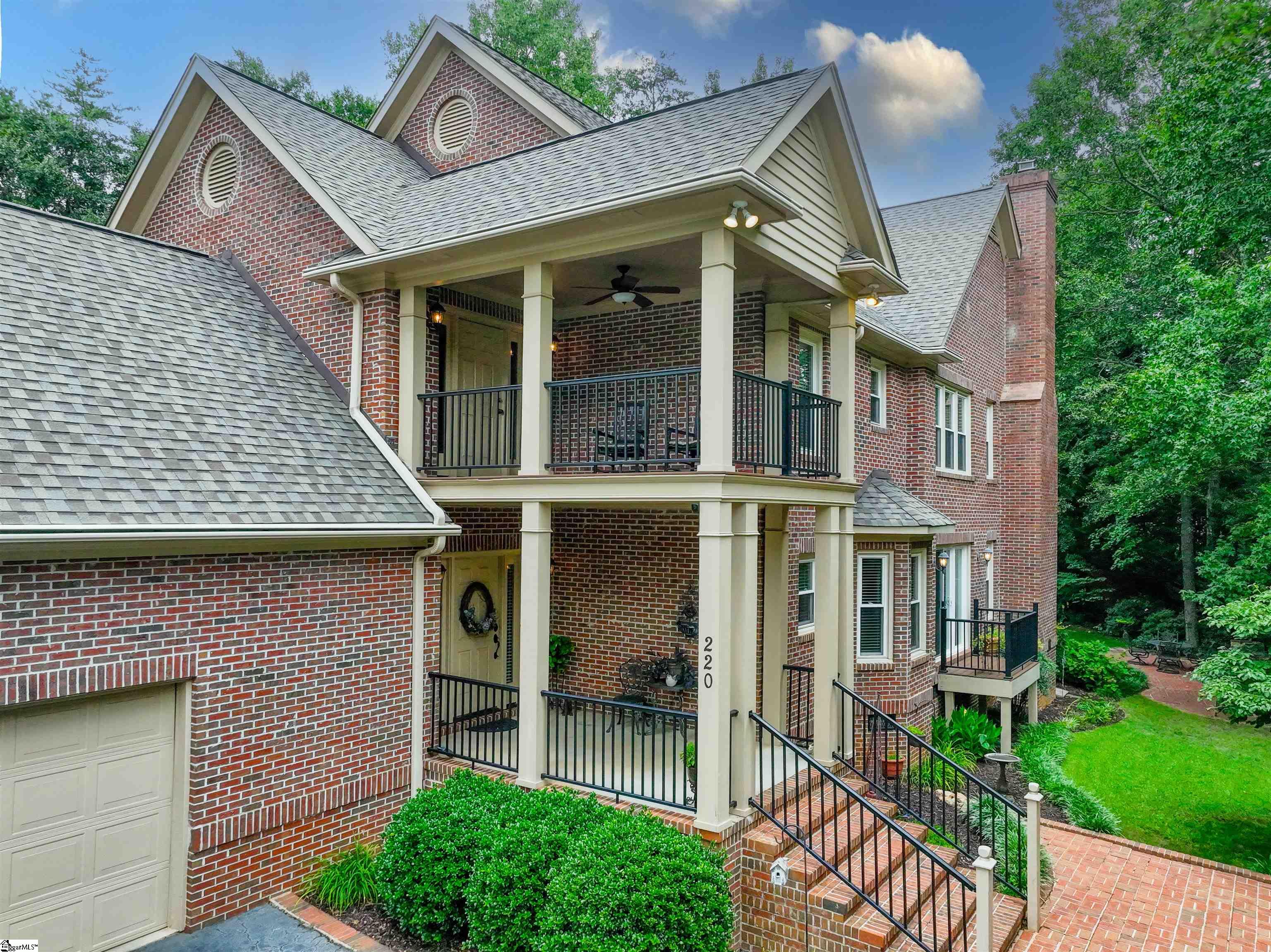 220 Baucom Park Drive — photo