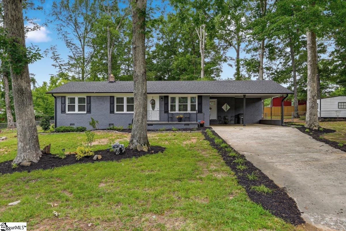 21 Blue Mountain Drive — photo